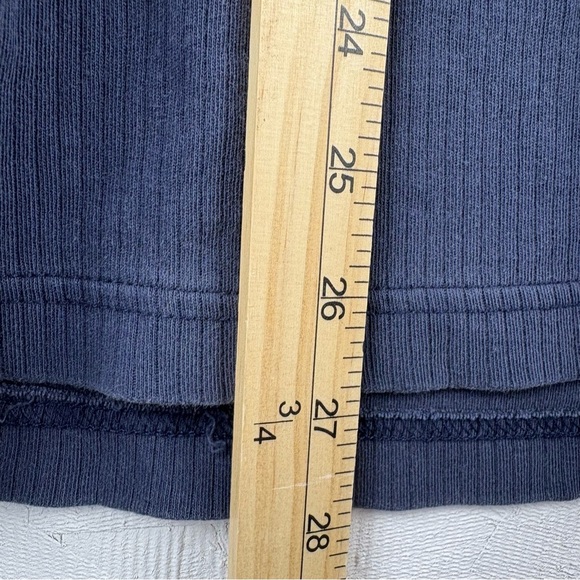 Vintage Tommy Hilfiger Men's Blue and Gray Colorblock Shirt Zip V Neck XL 90s - Picture 8 of 10